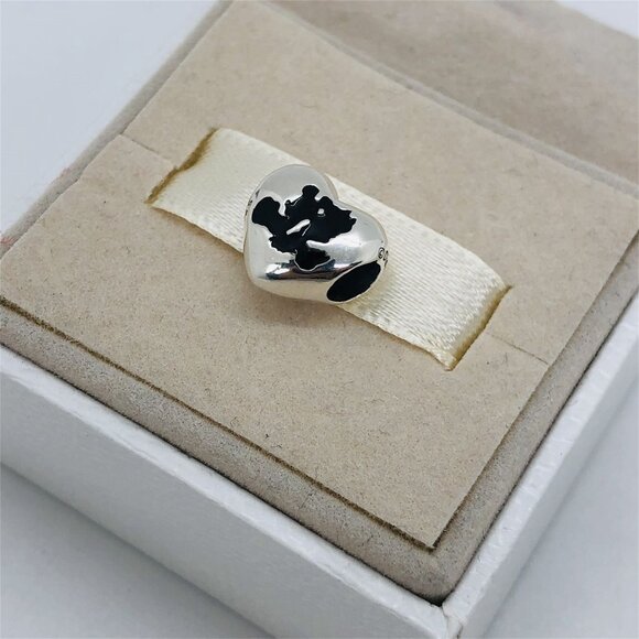 🧜🏾♀️🎀Pandora Disney Mickey & Minnie Mouse Kiss Dangle Charm - Picture 3 of 5